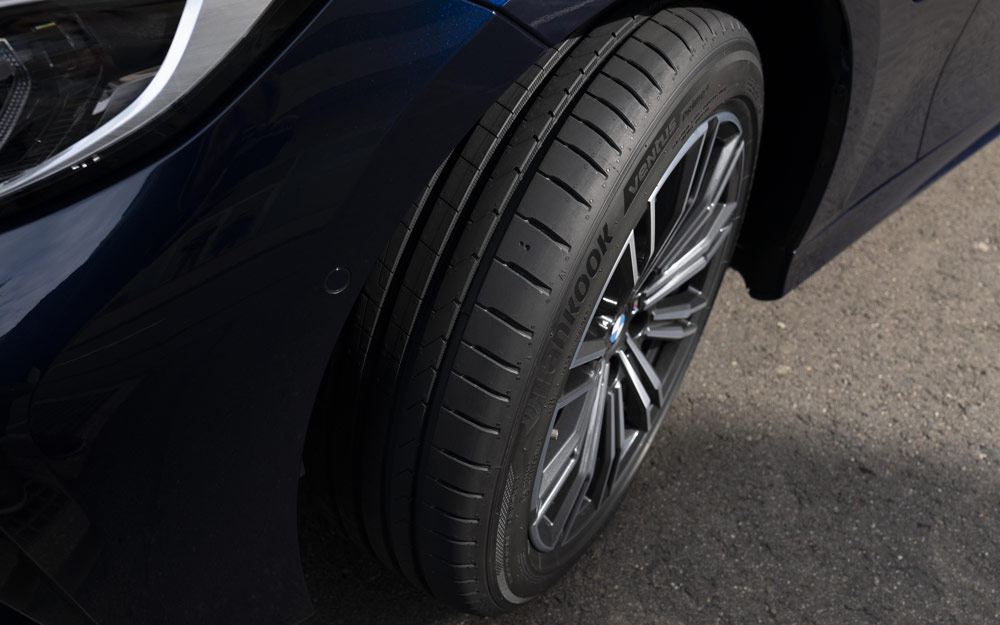 Dettaglio ravvicinato pneumatici estivi